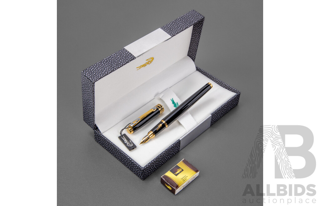 Boxed Fountain Pen with Gold Plated Nib and Ink Refills