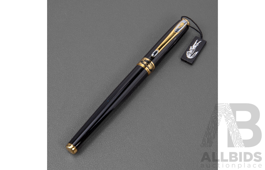 Boxed Fountain Pen with Gold Plated Nib and Ink Refills