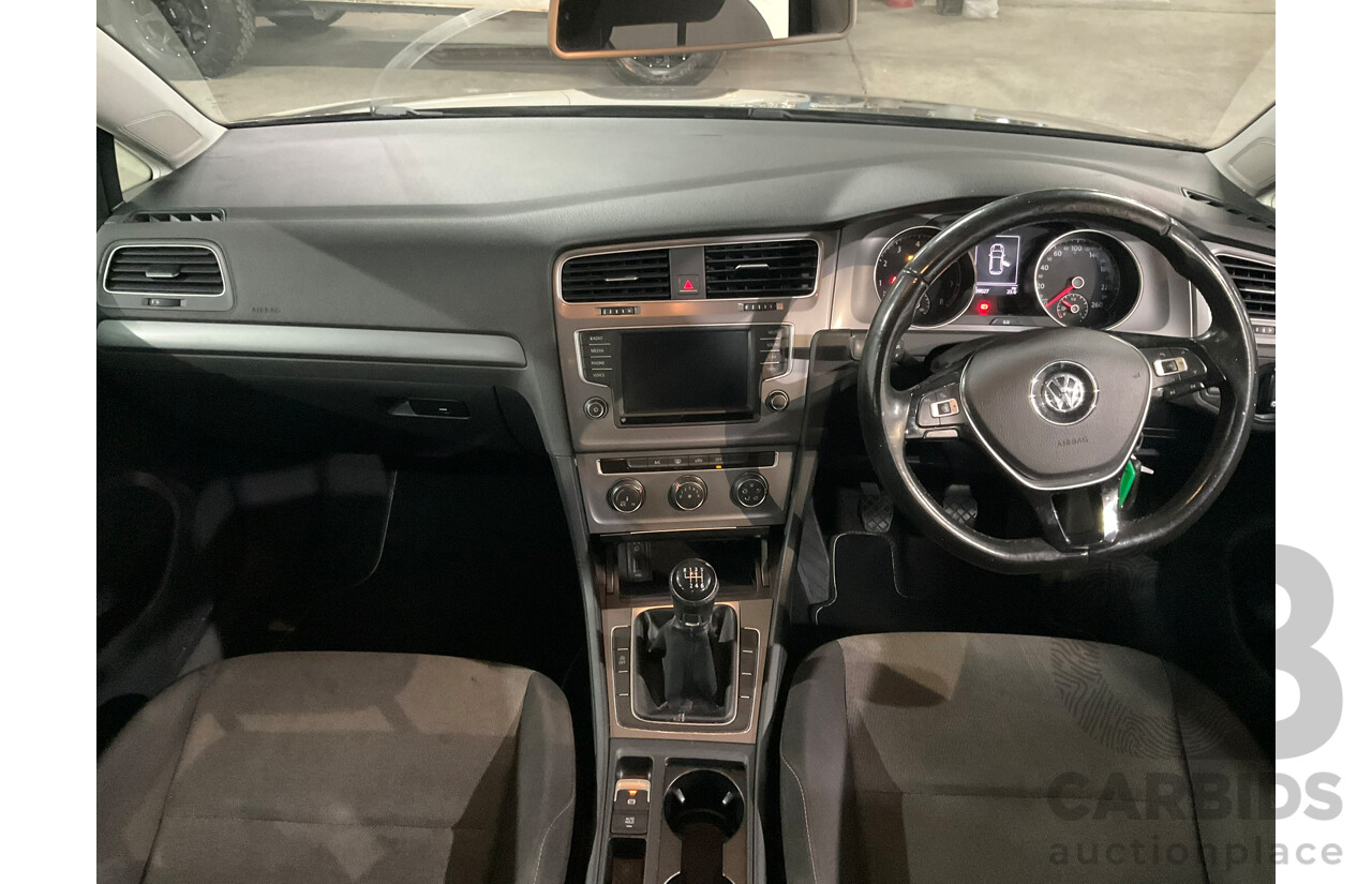 04/2016 Volkswagen Golf 92 TSI FWD AU MY16 5D Hatchback Grey 1.4L