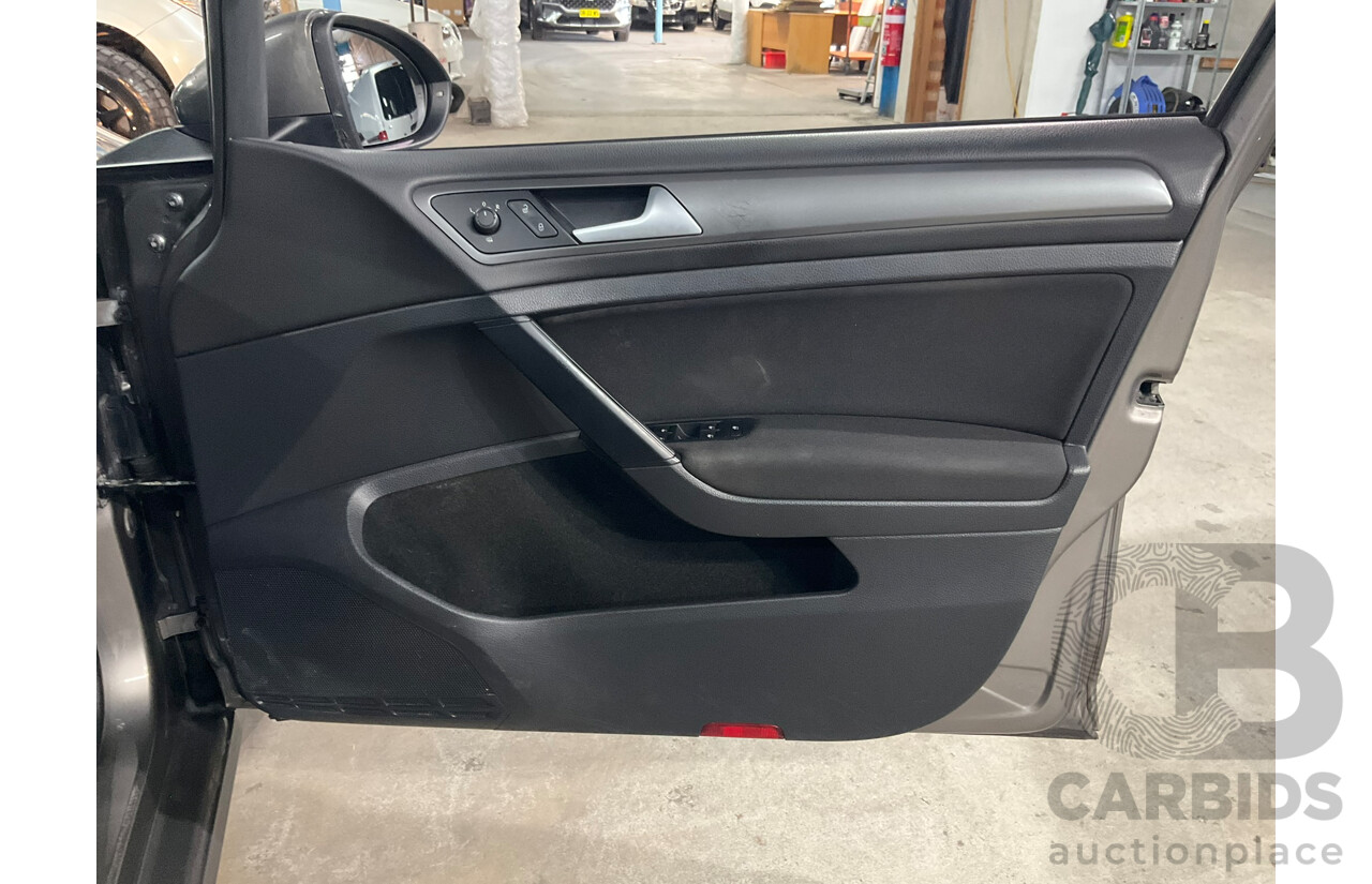04/2016 Volkswagen Golf 92 TSI FWD AU MY16 5D Hatchback Grey 1.4L