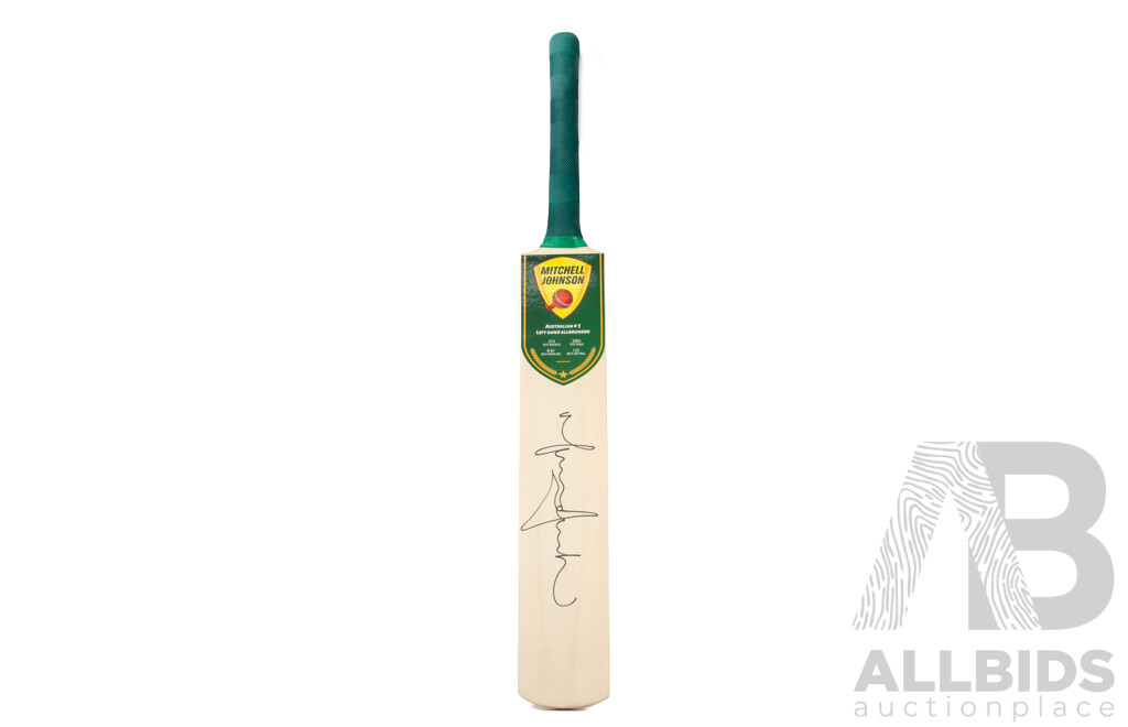 Signed Mitchell Johnson Cricket Bat