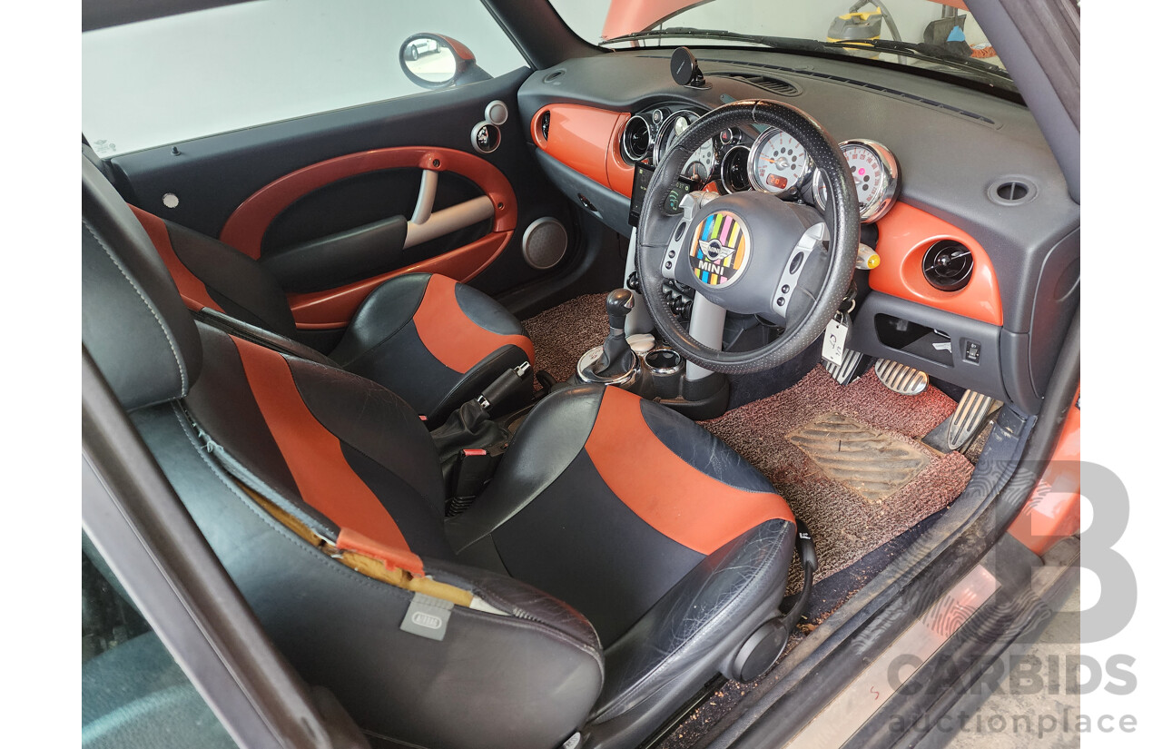 06/2006 Mini Cooper S Cabrio R52 2d Cabriolet Orange 1.6L