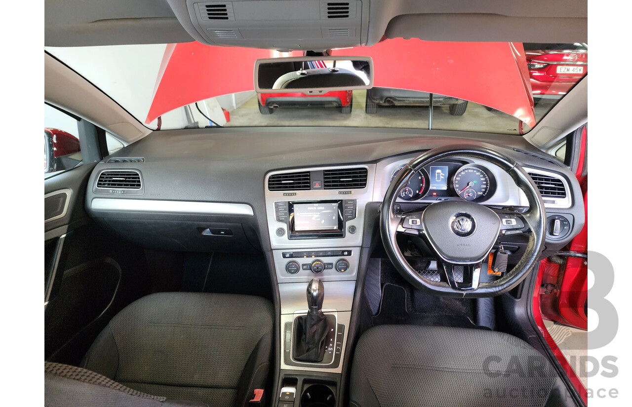 04/2014 Volkswagen Golf 90 TSI Comfortline AU MY14 5d Hatchback Red 1.4L