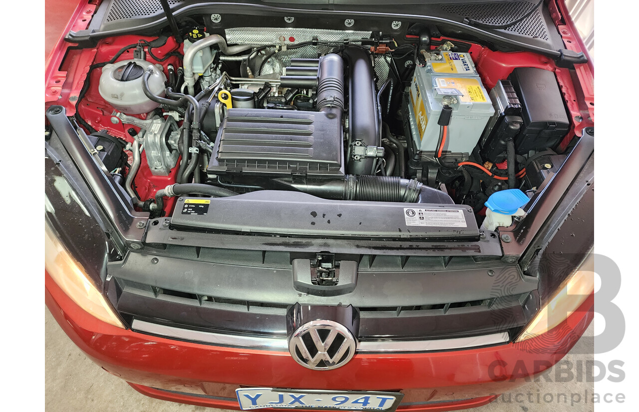 04/2014 Volkswagen Golf 90 TSI Comfortline AU MY14 5d Hatchback Red 1.4L