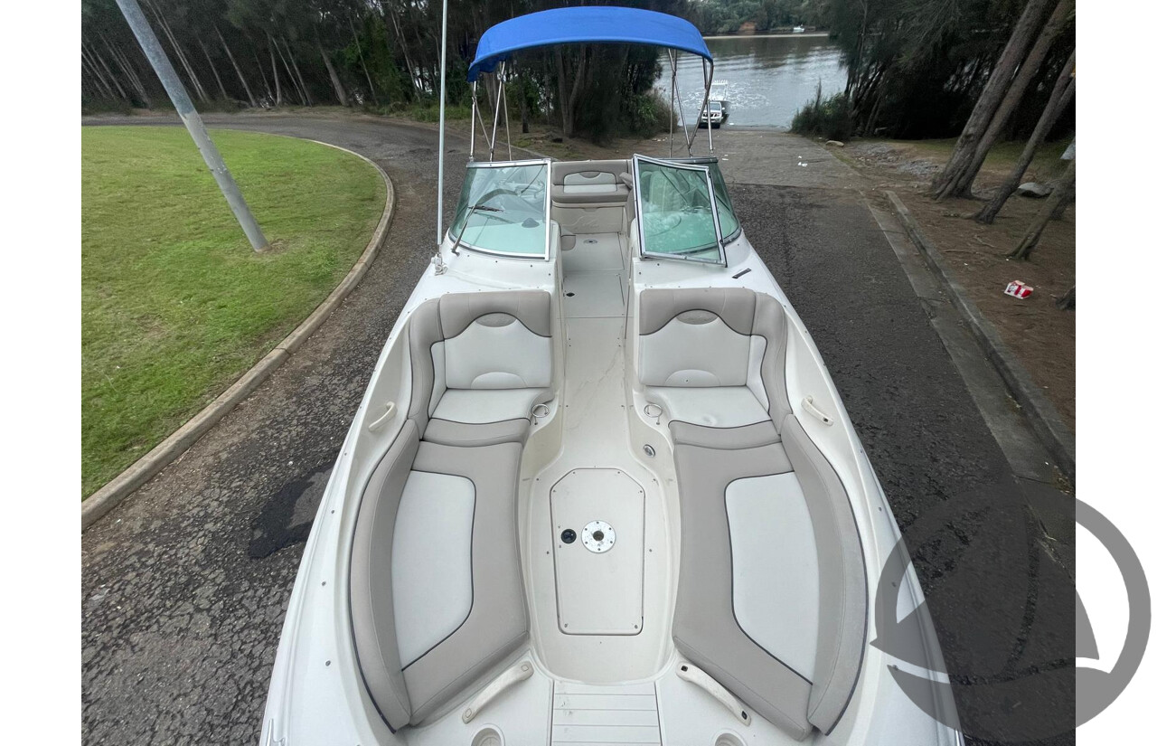 NO RESERVE - 2004 Searay 270 Sundeck, 496 Mercruiser V8, Bravo 3 Leg