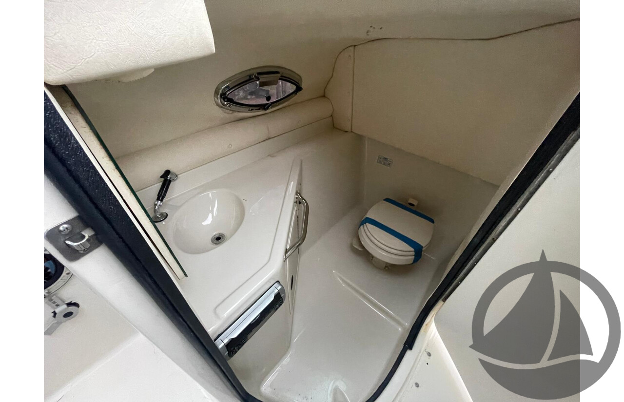 NO RESERVE - 2004 Searay 270 Sundeck, 496 Mercruiser V8, Bravo 3 Leg