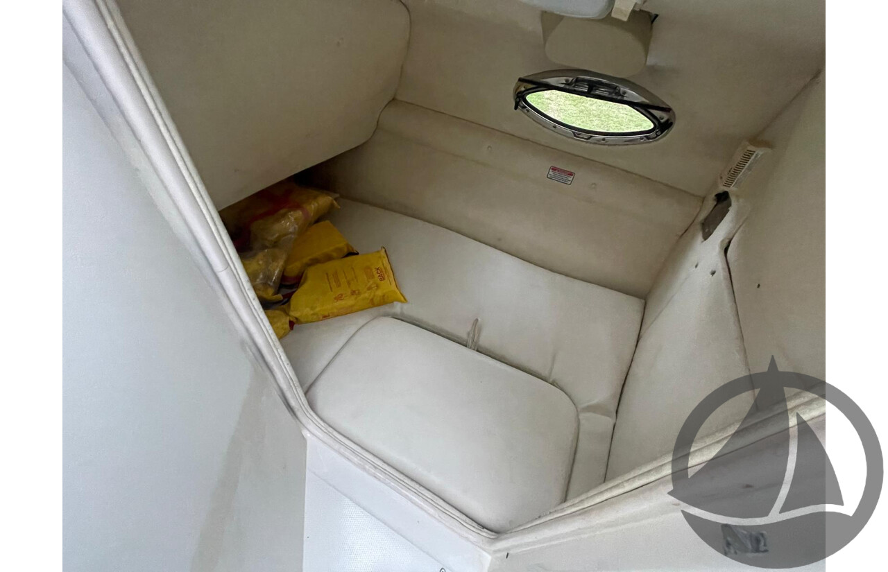 NO RESERVE - 2004 Searay 270 Sundeck, 496 Mercruiser V8, Bravo 3 Leg