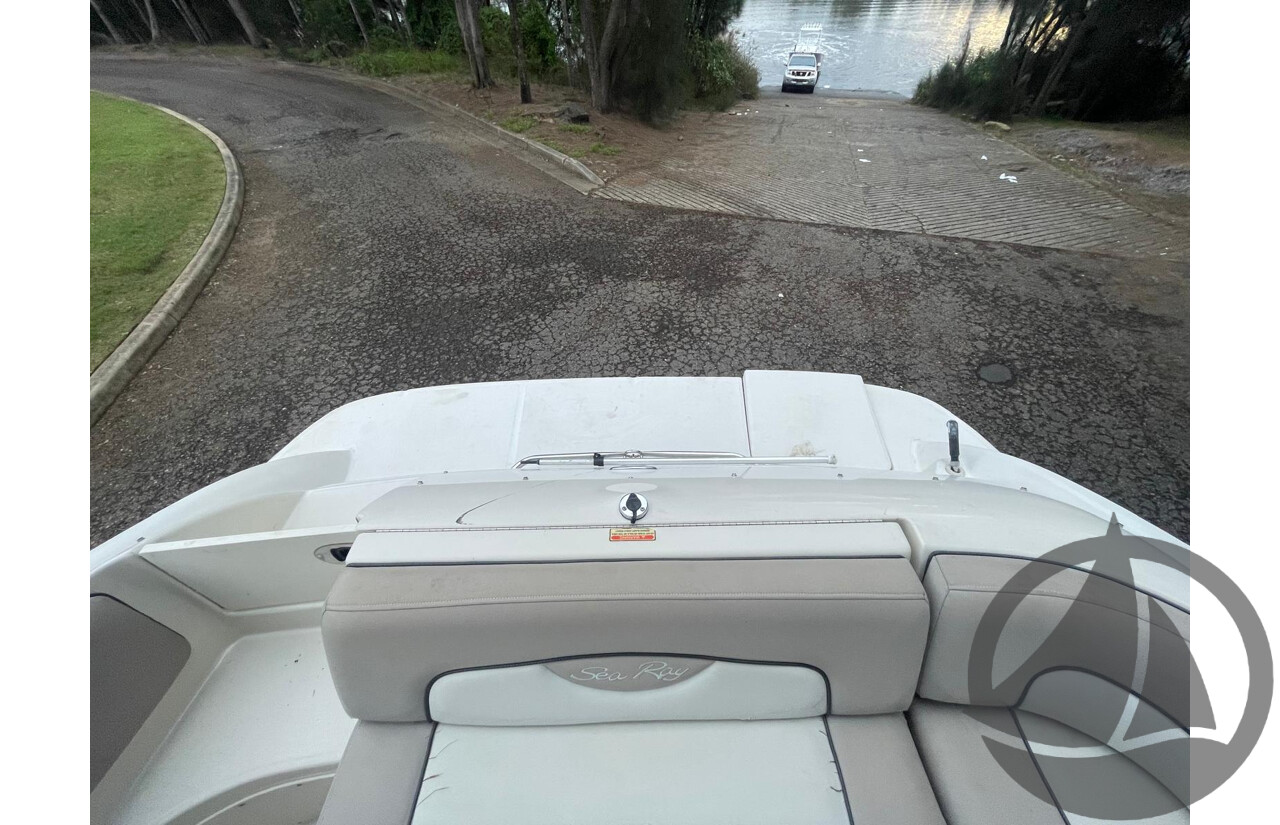 NO RESERVE - 2004 Searay 270 Sundeck, 496 Mercruiser V8, Bravo 3 Leg