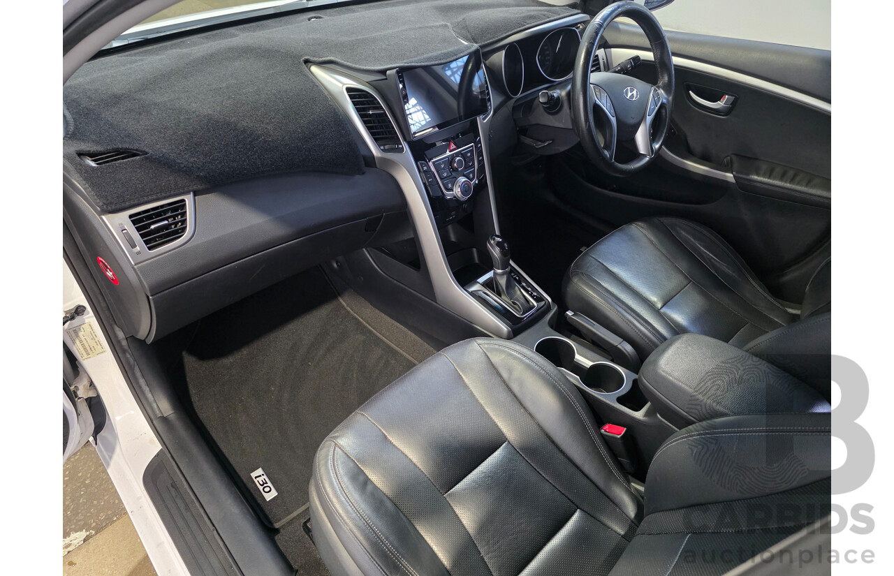 7/2015 Hyundai i30 Active X GD3 Series 2 5d Hatchback White 1.8L