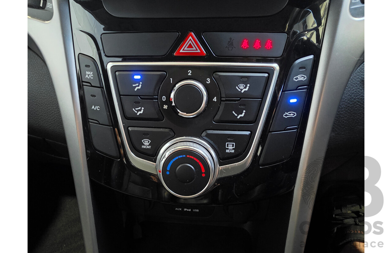 7/2015 Hyundai i30 Active X GD3 Series 2 5d Hatchback White 1.8L