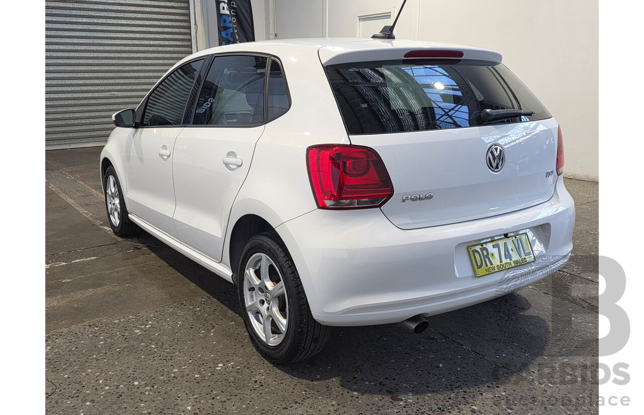 4/2013 Volkswagen Polo 77TSI Comfortline FWD 6R MY13.5 5d Hatchback White 1.2L