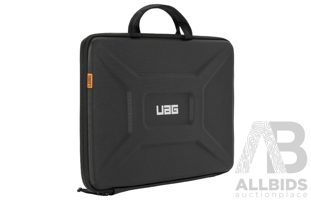 UAG 982010114040 Large Sleeve Case with Handles 16'' Black