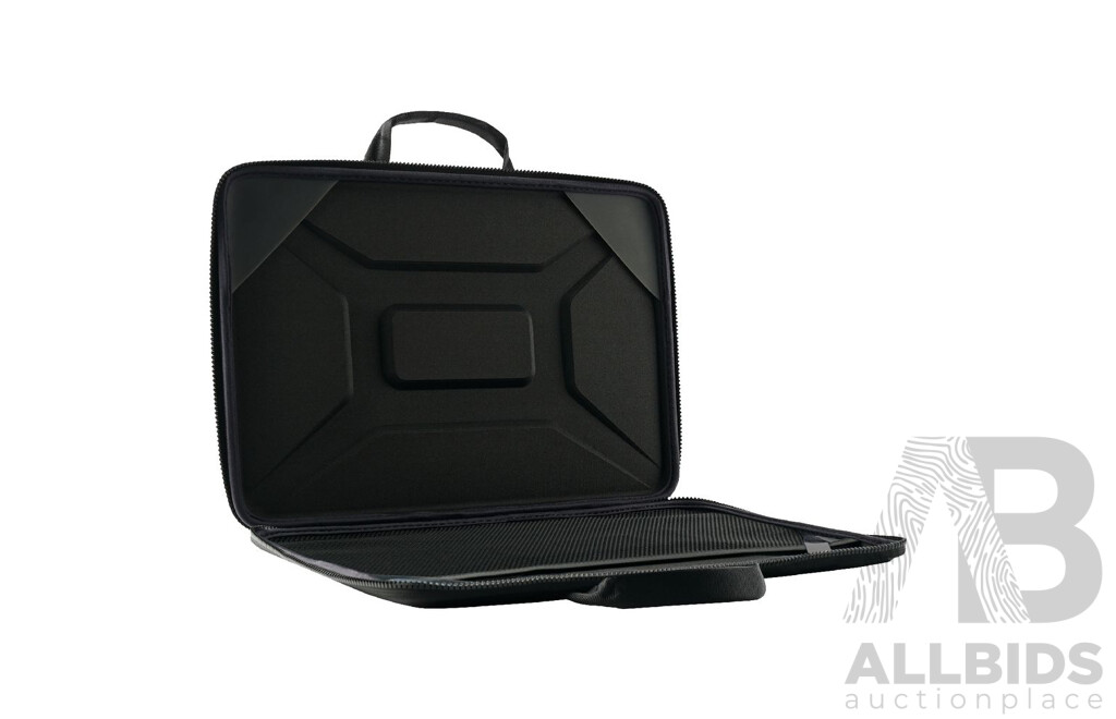 UAG 982010114040 Large Sleeve Case with Handles 16'' Black