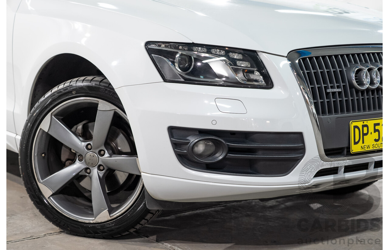 06/2011 Audi Q5 2.0 TFSI Quattro (AWD) 8R MY12 4D Wagon White Turbo 2.0L