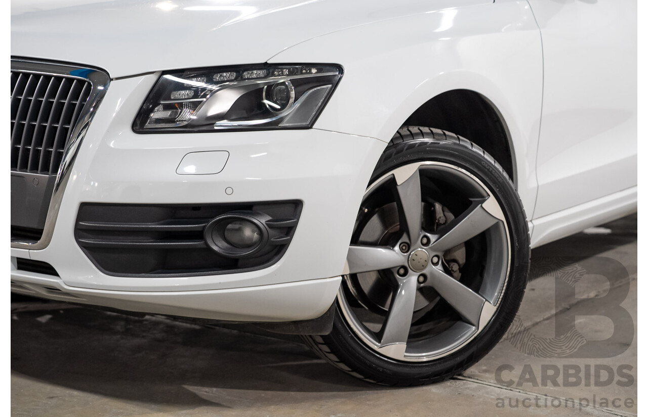 06/2011 Audi Q5 2.0 TFSI Quattro (AWD) 8R MY12 4D Wagon White Turbo 2.0L