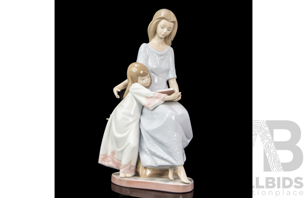 Lladro 'Bedtime Story' Figurative Group