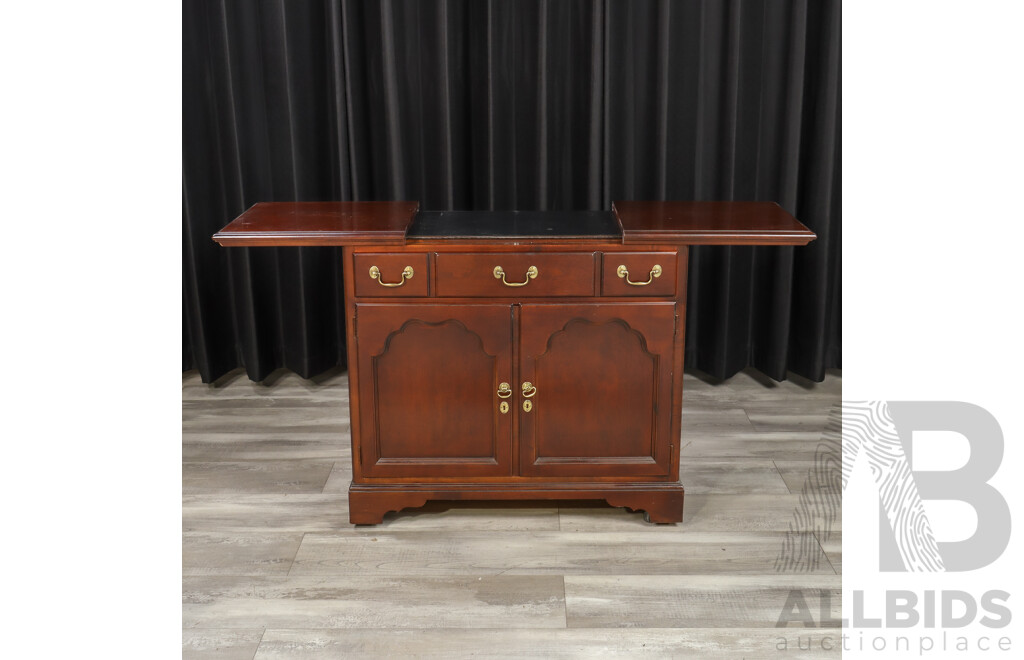 Georgian Style Bar Cart by Drexel Furniture