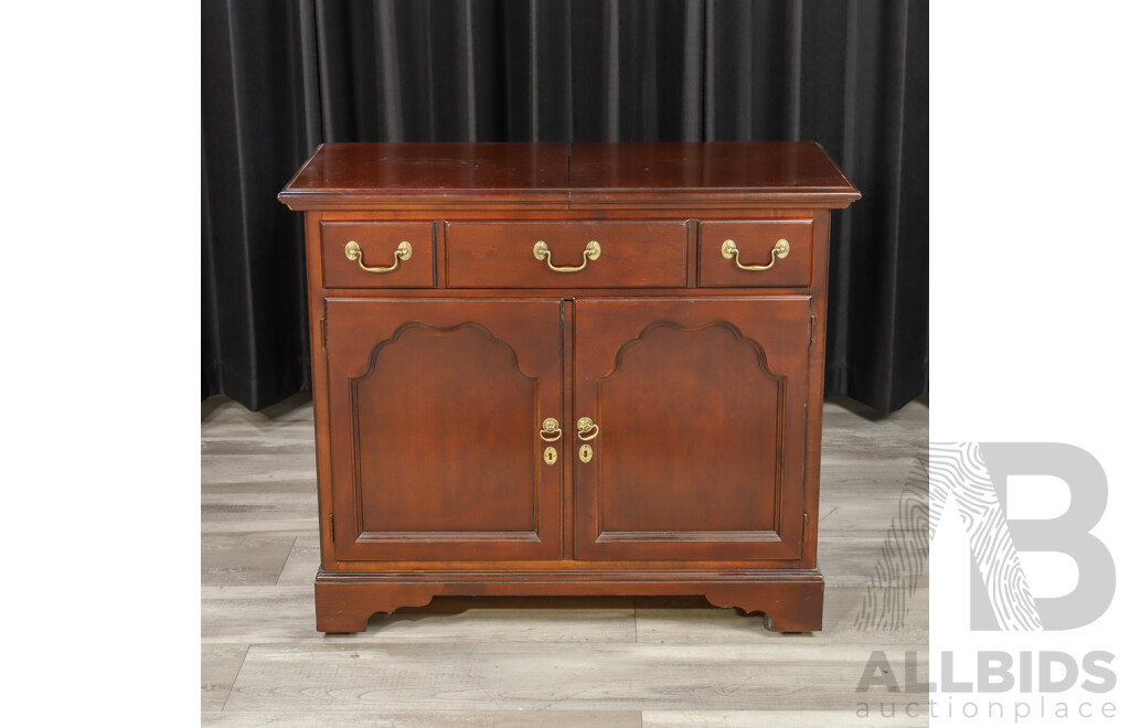 Georgian Style Bar Cart by Drexel Furniture