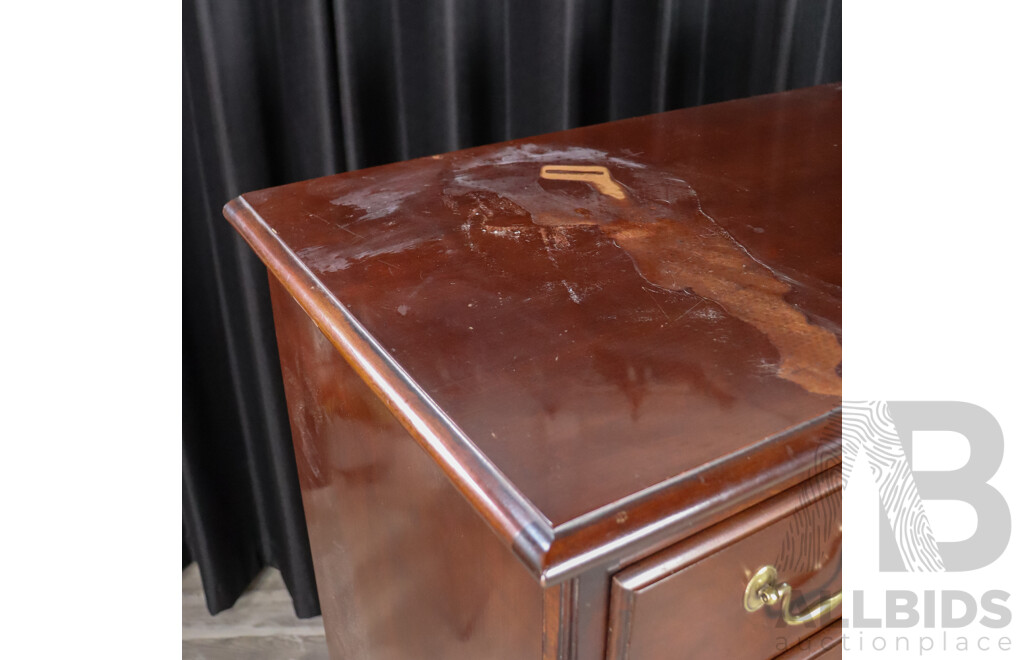 Georgian Style Chest of Six Drawers by Drexel Furnitue