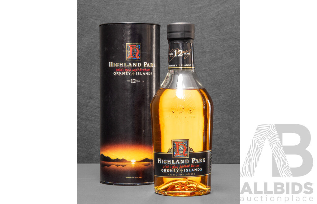 Vintage Highland Park Orkney Islands Single Malt Scotch Whisky in Presentation Tube, Circa 1990's