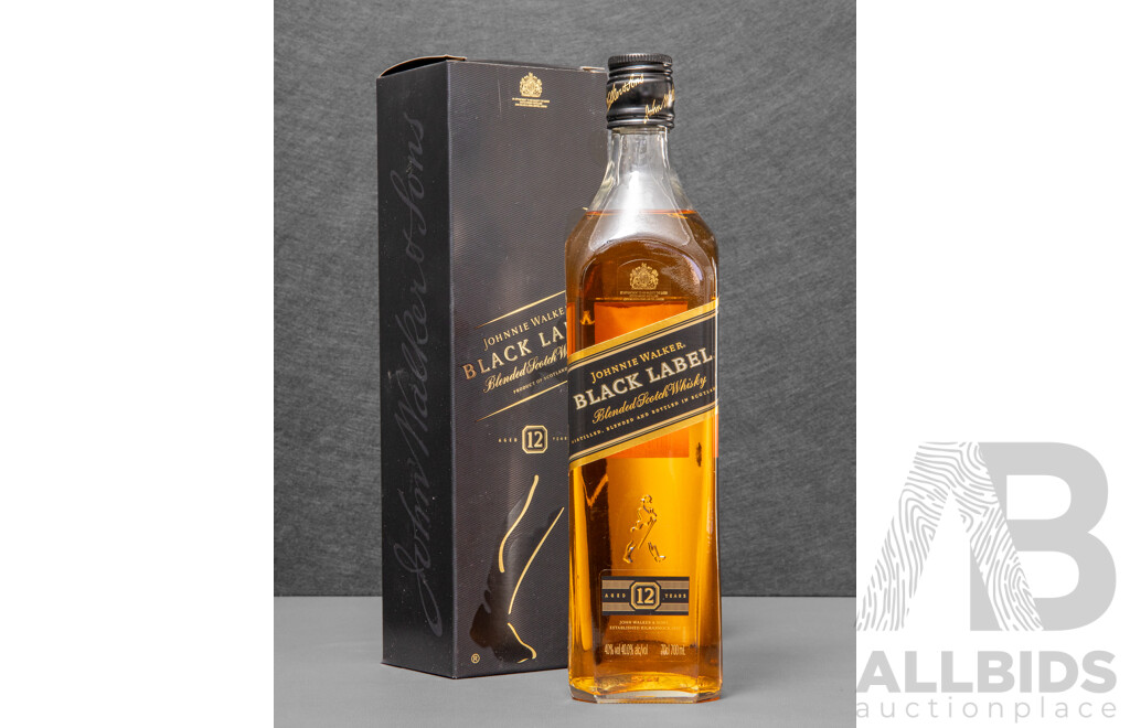 Johnnie Walker Black Label Scotch Whisky in Presentation Box