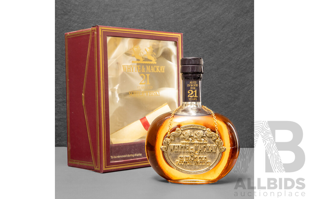 Vintage 1980's White & Mackay 21 Year Old Blended Scotch Whisky in Presentation Box
