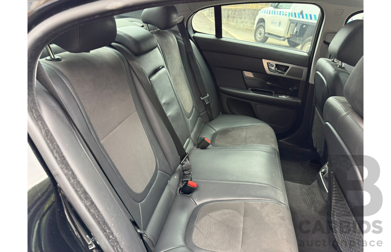 01/2013 Jaguar XF 2.0 Luxury MY13 4d Sedan Black 2.0L