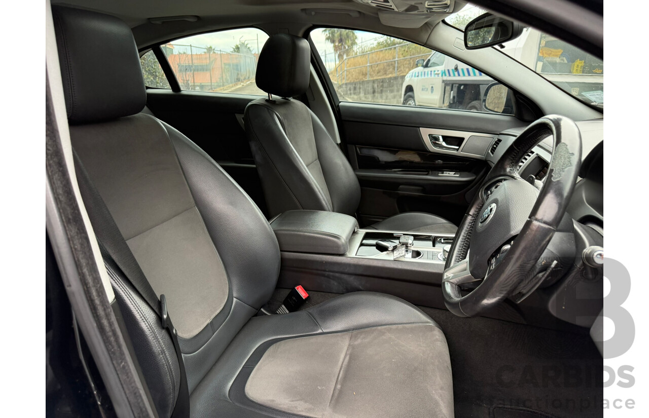 01/2013 Jaguar XF 2.0 Luxury MY13 4d Sedan Black 2.0L
