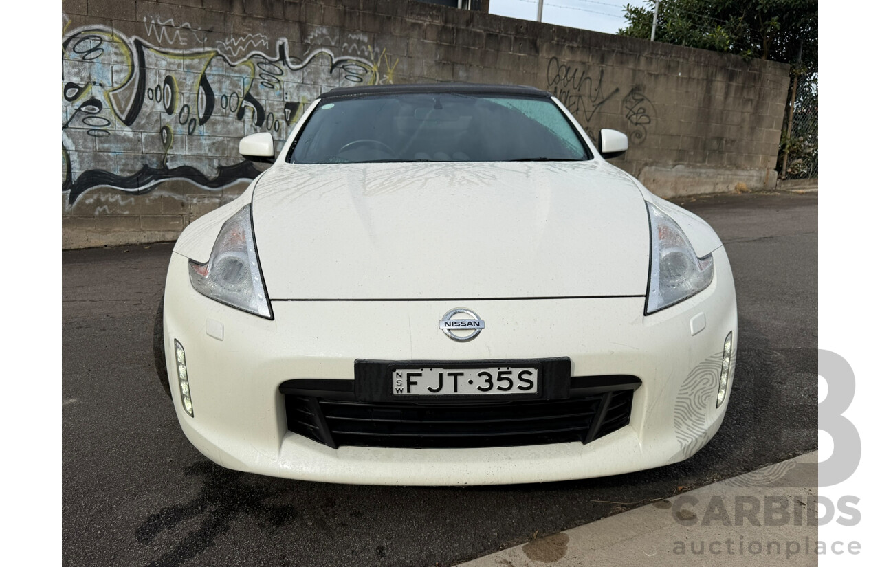 09/2015 Nissan 370Z  RWD Z34 MY14 2D Roadster White 3.7L