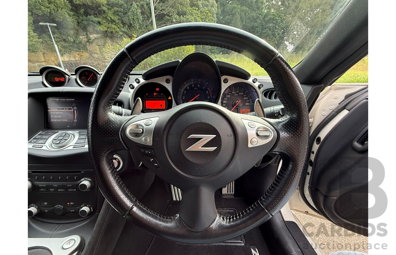 09/2015 Nissan 370Z  RWD Z34 MY14 2D Roadster White 3.7L