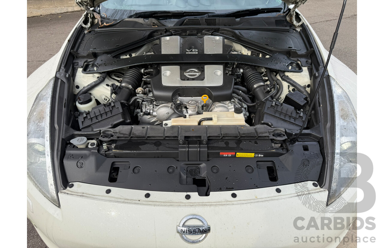 09/2015 Nissan 370Z  RWD Z34 MY14 2D Roadster White 3.7L