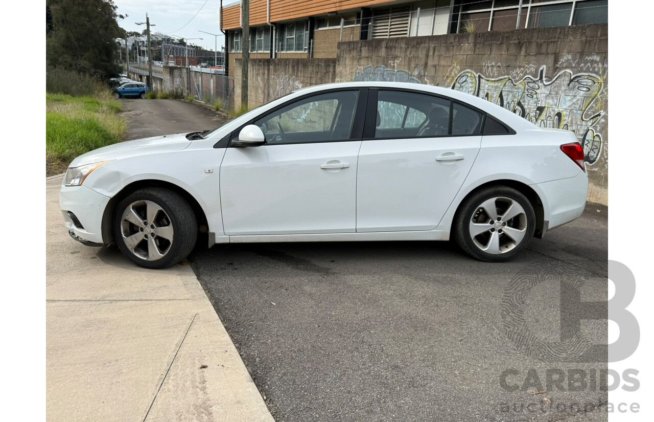 03/2013 Holden Cruze CD FWD JH MY13 4D Sedan White 1.8L