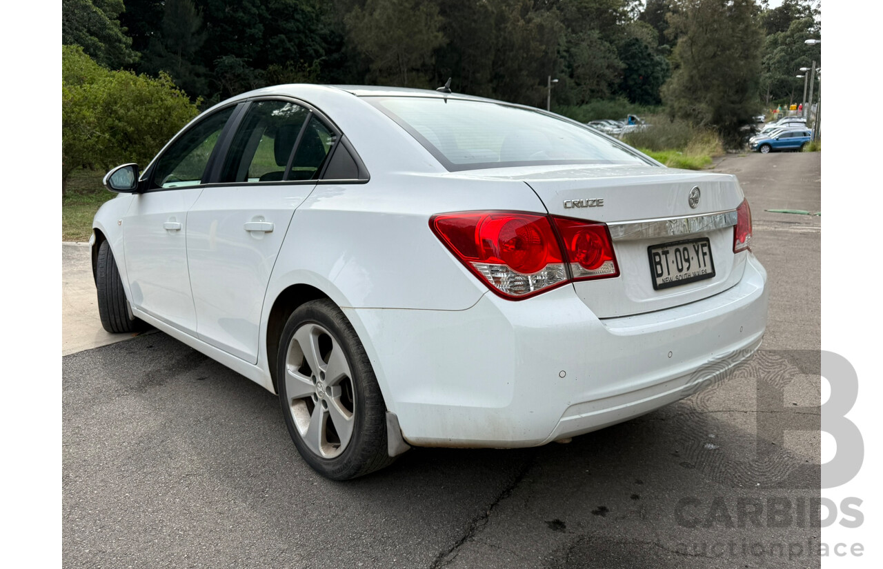 03/2013 Holden Cruze CD FWD JH MY13 4D Sedan White 1.8L