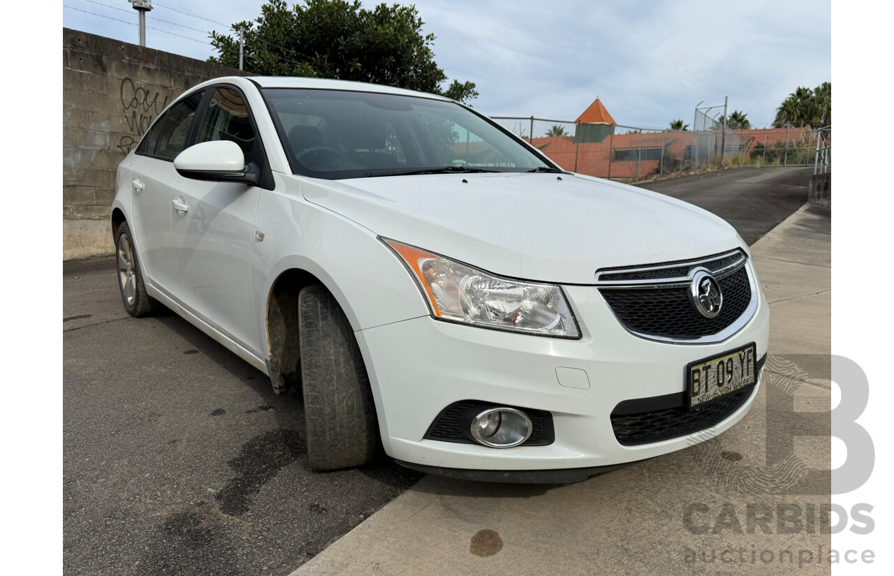 03/2013 Holden Cruze CD FWD JH MY13 4D Sedan White 1.8L
