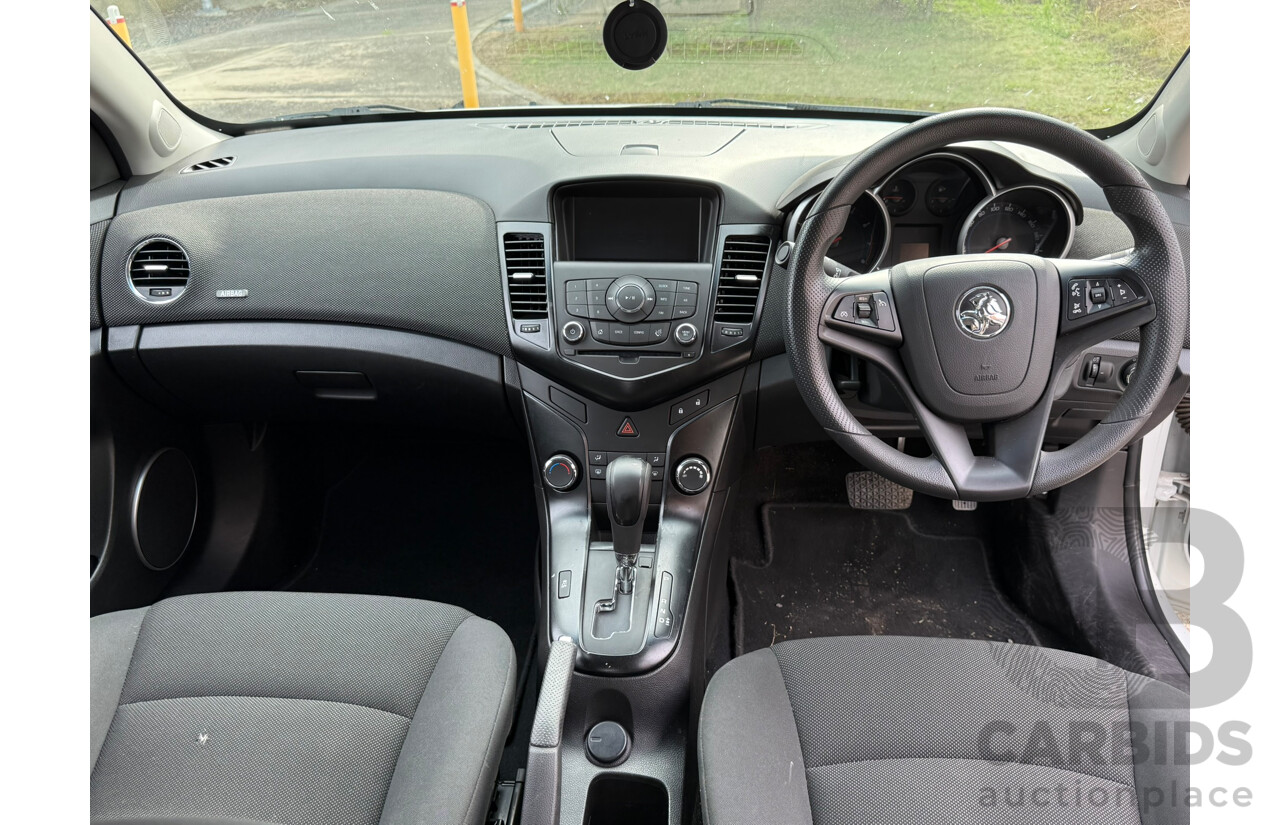 03/2013 Holden Cruze CD FWD JH MY13 4D Sedan White 1.8L