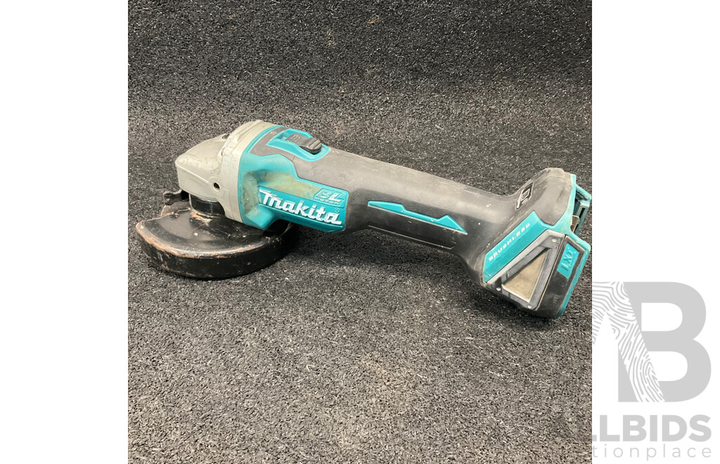 MAKITA 18V Brushless Angle Grinder - Skin Only