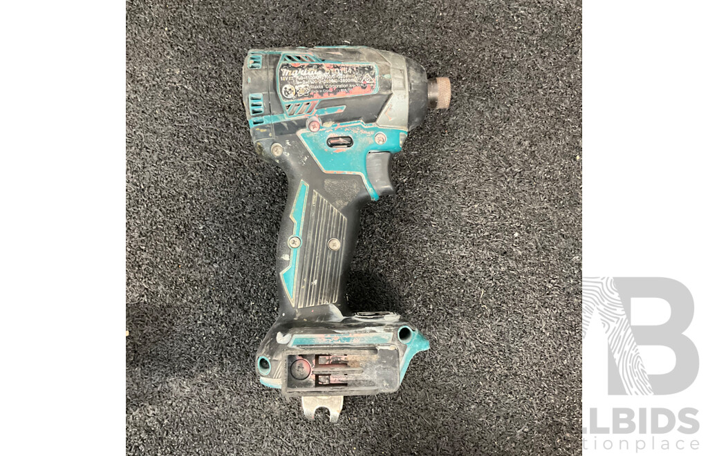 MAKITA 18V Impact Driver (DTD154) with 5.0Ah Battery