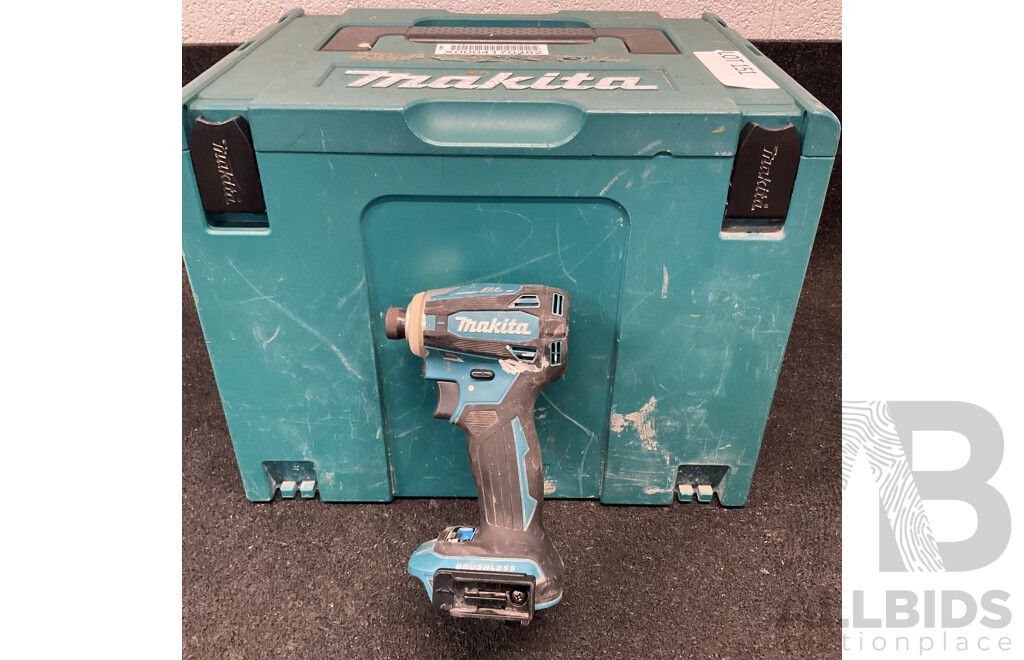 MAKITA 18V Impact Driver (DTD172) with Makpac Connector Carry Case