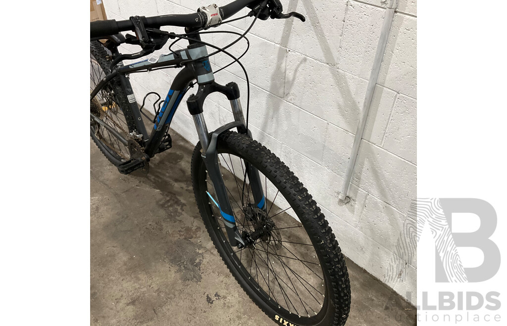 Trek X Caliber 5 Bike (17.5’’)