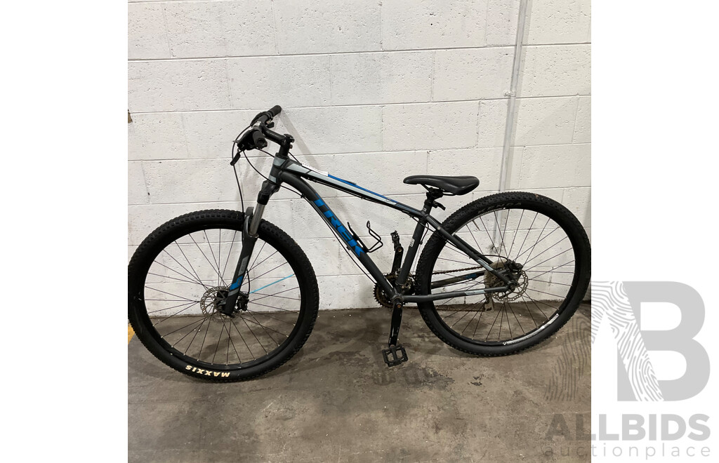 Trek X Caliber 5 Bike (17.5’’)