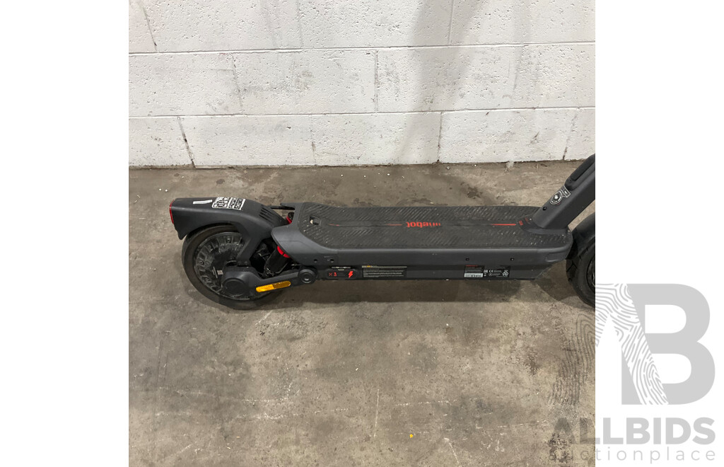 Segway EKick Scooter Ninebot MAX G3