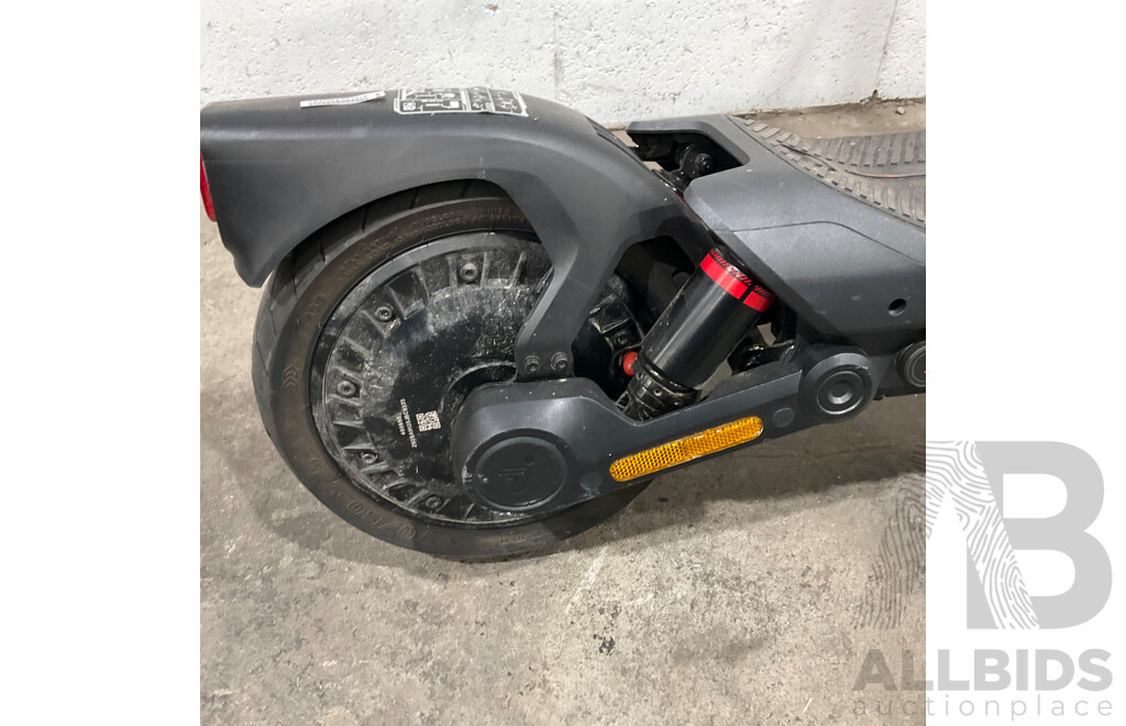Segway EKick Scooter Ninebot MAX G3