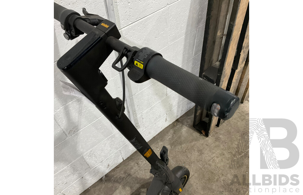 Ninebot Kick Scooter Max G2