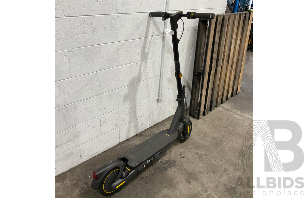 Ninebot Kick Scooter Max G2