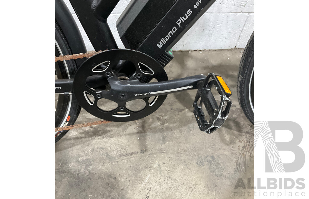 2023 NCM 28'' Milano Plus 48V E-bike