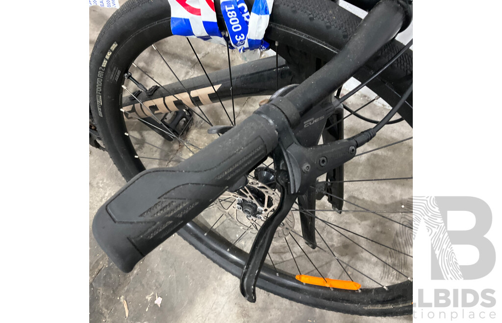 Giant Fastroad AR Bike Frame and Parts