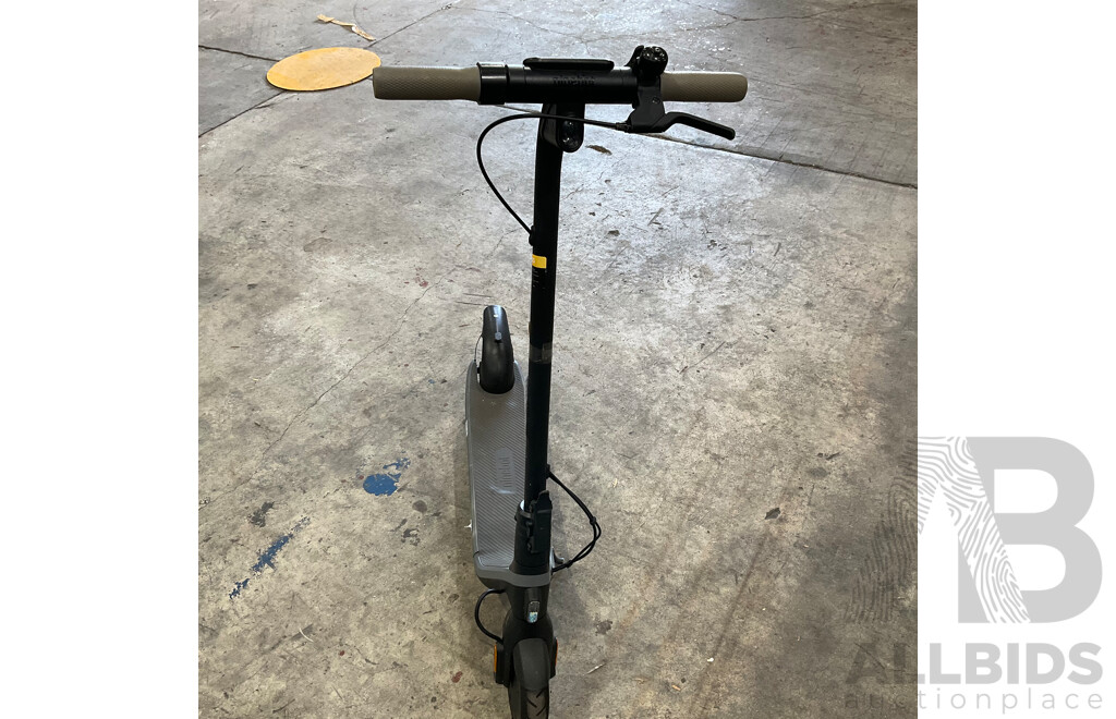 Ninebot Kick Scooter E2