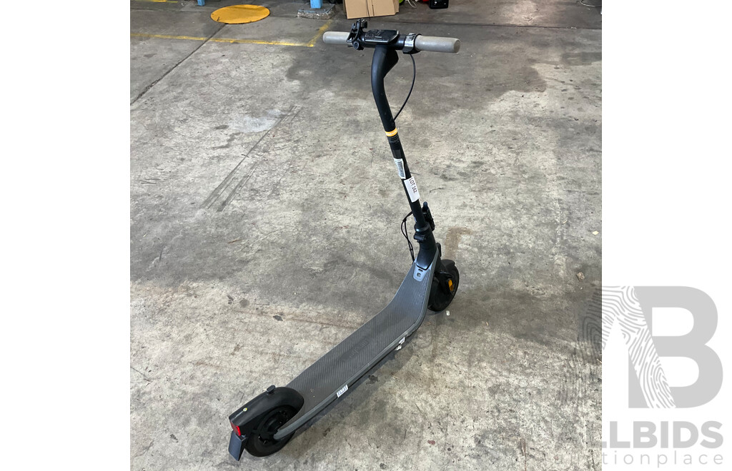 Ninebot Kick Scooter E2