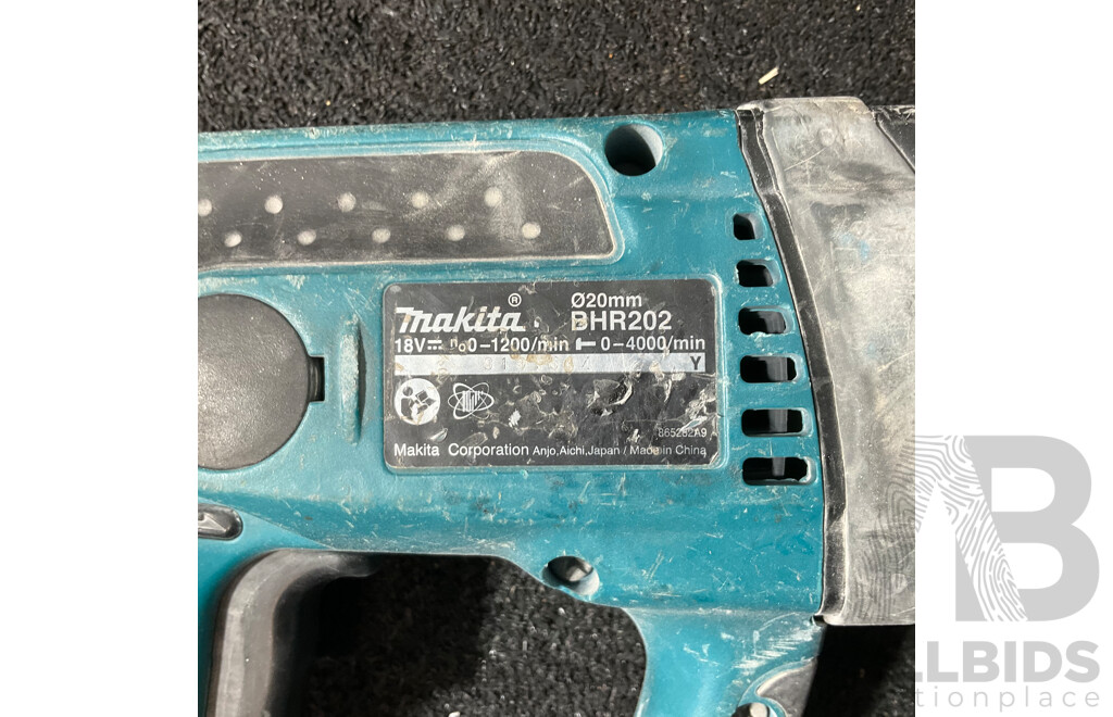 MAKITA 18V LXT Rotary Hammer Drill (BHR202) - Skin Only