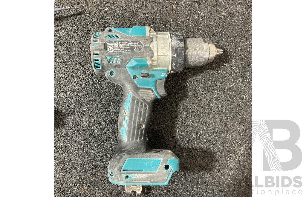MAKITA 18V Kit, Including Hammer Drill Driver (DHP486), Impact Driver (DTD173), Battery Charger (DC18RC) and 2x 5.0ah Battery - Lot of 5